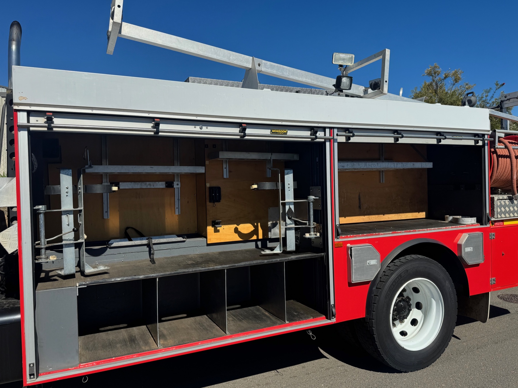 Fire-Trucks-Australia-Isuzu-0138-2