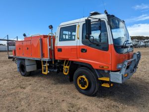 Isuzu 0005 4x4 Fire Truck